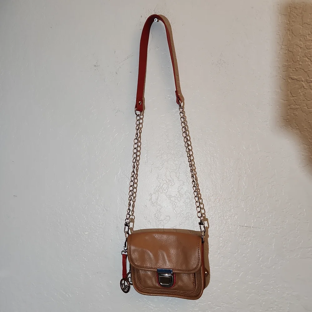 AUDREY BROOKE Leather Crossbody Chain Small